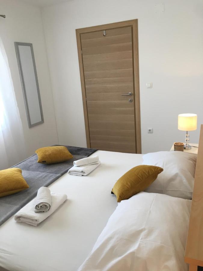 Ferienwohnung Kairos Trogir Exterior foto