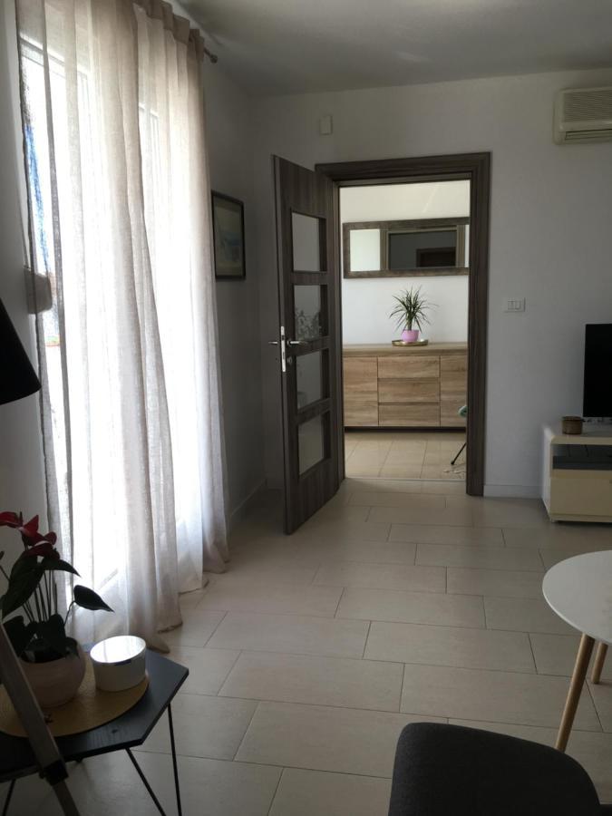 Ferienwohnung Kairos Trogir Exterior foto