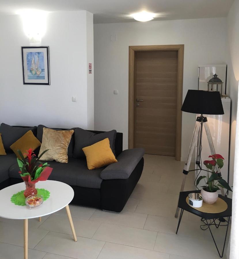Ferienwohnung Kairos Trogir Exterior foto